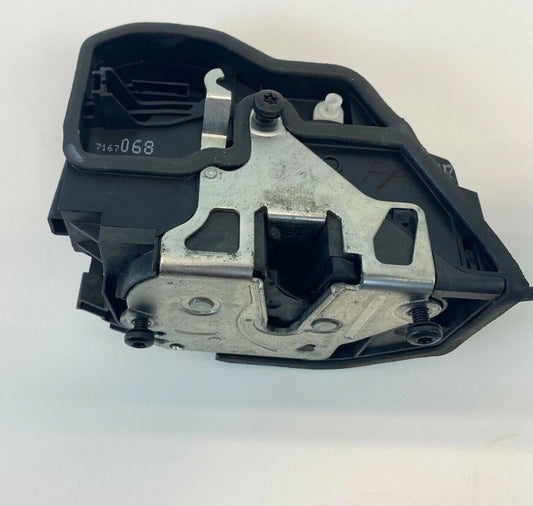 04 05 BMW 545I 04-07 525I FRONT RIGHT PASSENGER SIDE DOOR LOCK LATCH ACTUATOR