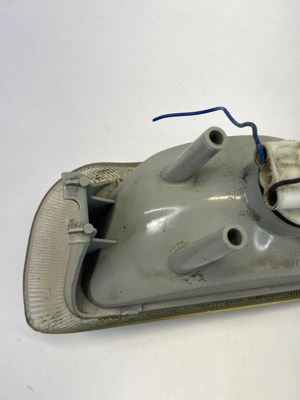 00-06 CHEVY TAHOE SUBURBAN RIGHT RH FOG TURN SIGNAL MARKER LIGHT PARK LAMP OEM