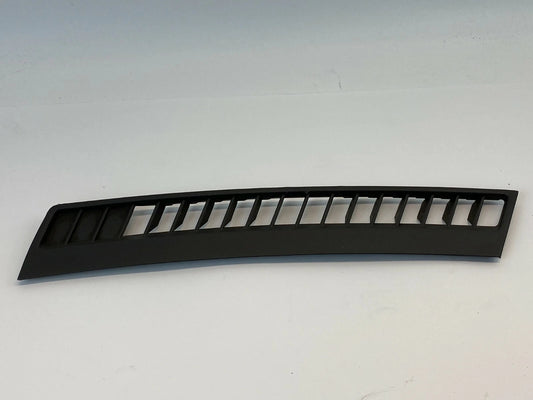 2005-2007 JEEP GRAND CHEROKEE UPPER LEFT DASH DEFROST GARNISH VENT COVER TRIM