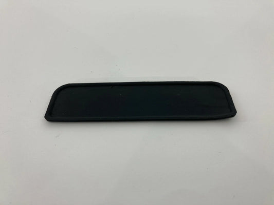 03-08 KIA SORENTO FRONT RIGHT PASSENGER SIDE PAD COVER TRIM LID 93562-3E000 OEM