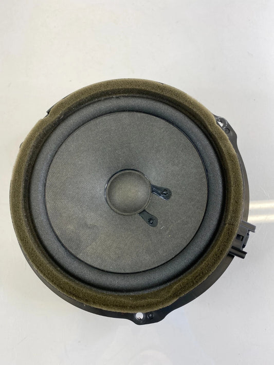 2012-2018 FORD FOCUS REAR LEFT SIDE DOOR SOUND SYSTEM SPEAKER ASSEMBLY OEM