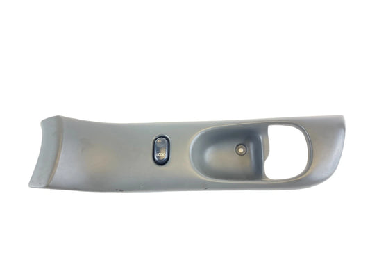 1997-2005 BUICK CENTURY FRONT RIGHT INNER DOOR HANDLE BEZEL COVER 10279858 OEM