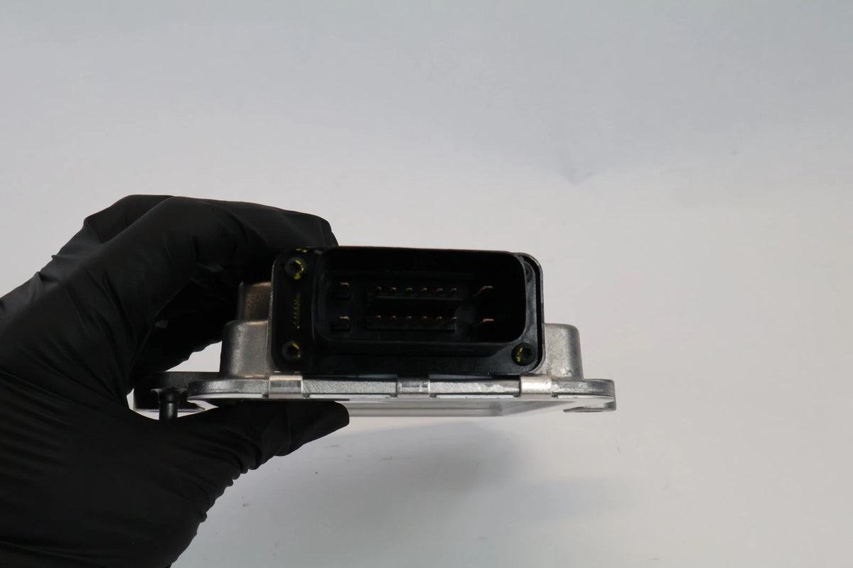 2016-2019 CHEVROLET CRUZE FUEL PUMP POWER CONTROL MODULE 23382564 OEM
