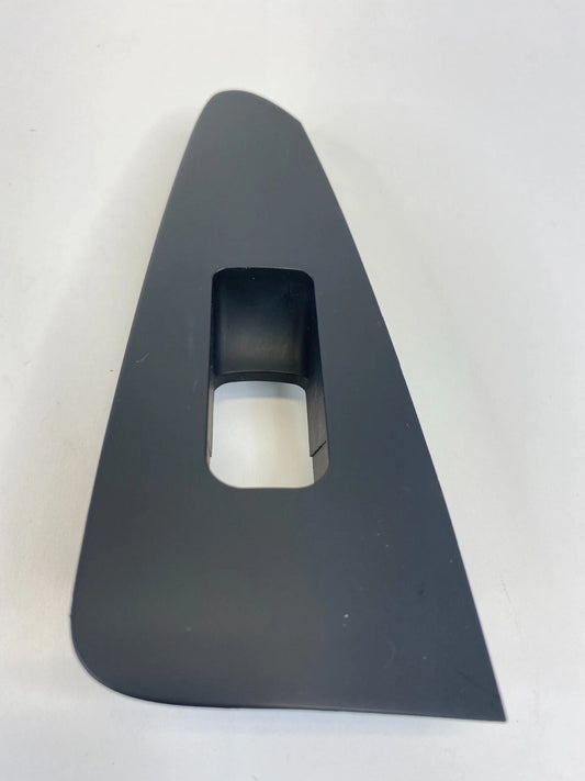 2010-2013 KIA FORTE REAR RIGHT DOOR WINDOW SWITCH BEZEL COVER TRIM 201005754