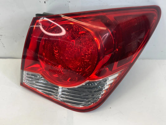 2011-2016 CHEVY CRUZE RIGHT PASSENGER QUARTER PANEL MOUNTED TAIL LIGHT TAILLIGHT