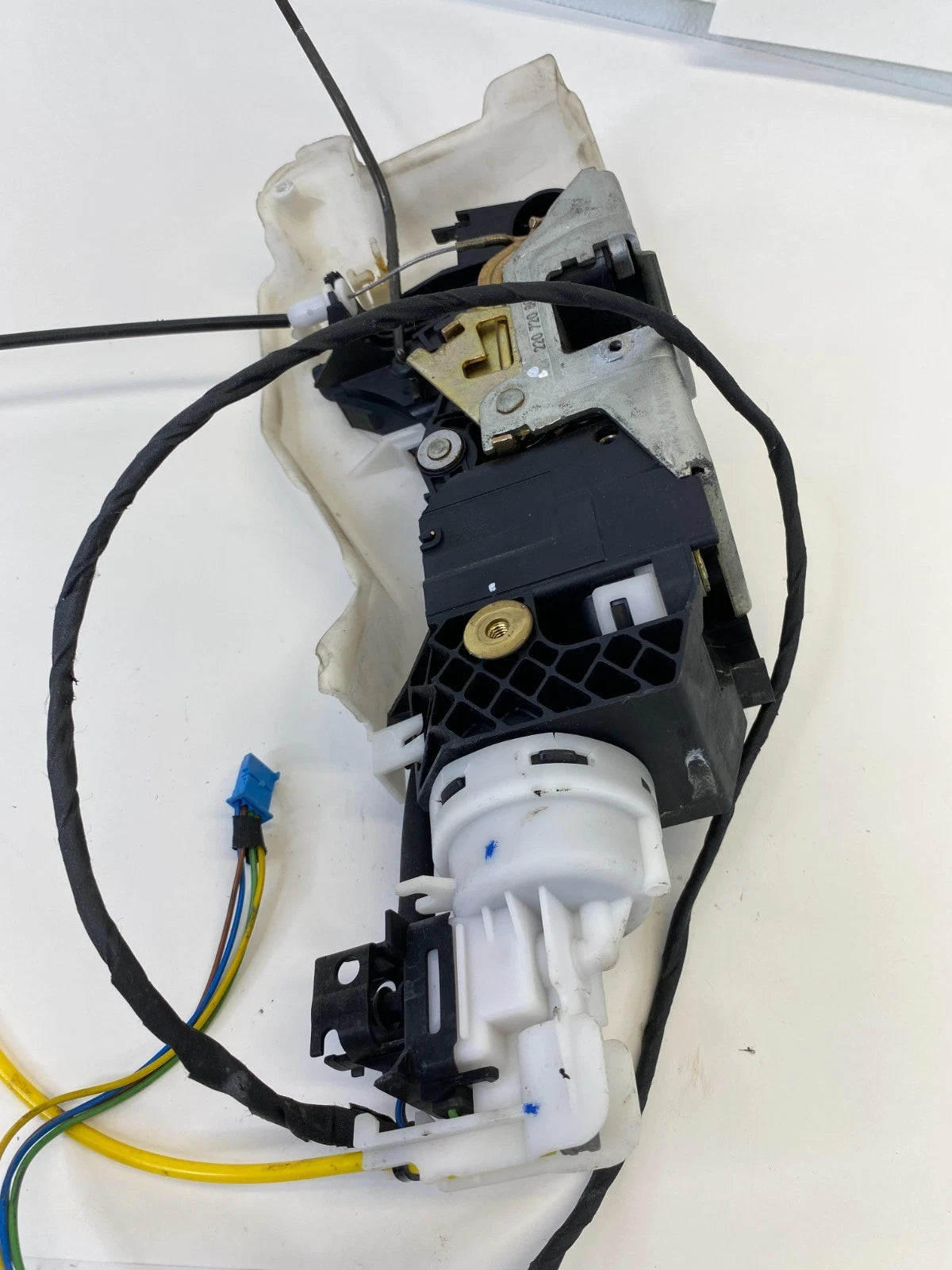 2000-2006 MERCEDES W220 S430 FRONT RIGHT DOOR LATCH ACTUATOR OEM 2207208035