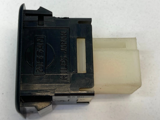 2007-2012 NISSAN ALTIMA INTERIOR LOWER DASH TRUNK LID OPEN RELEASE BUTTON SWITCH
