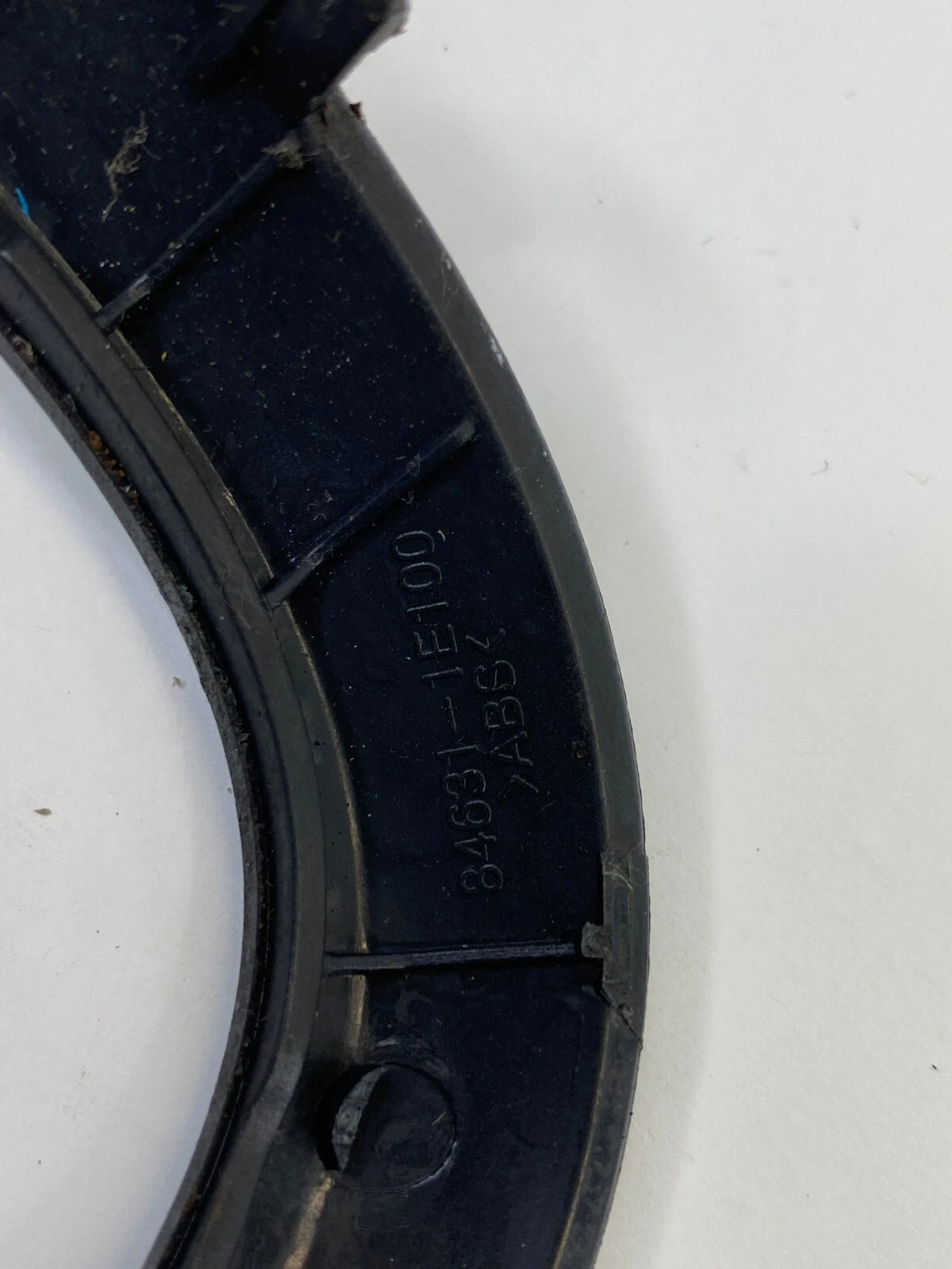 2007-2011 HYUNDAI ACCENT GEAR SHIFTER CONSOLE TRIM BEZEL SURROUND 846311E100 OEM