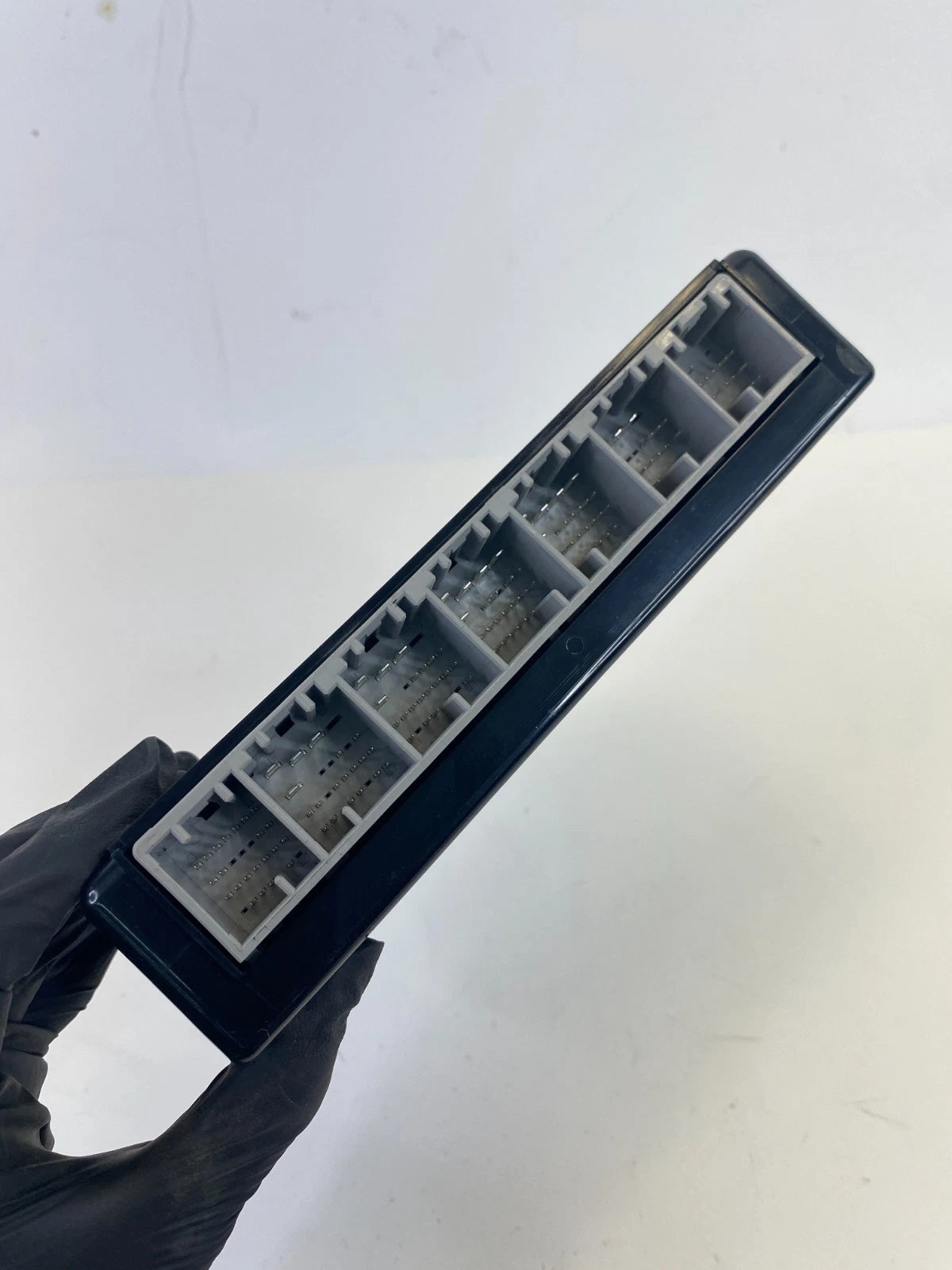 08-12 ENCLAVE 07-09 TORRENT 07-17 ACADIA 3.6L BODY CONTROL MODULE 20935349 OEM