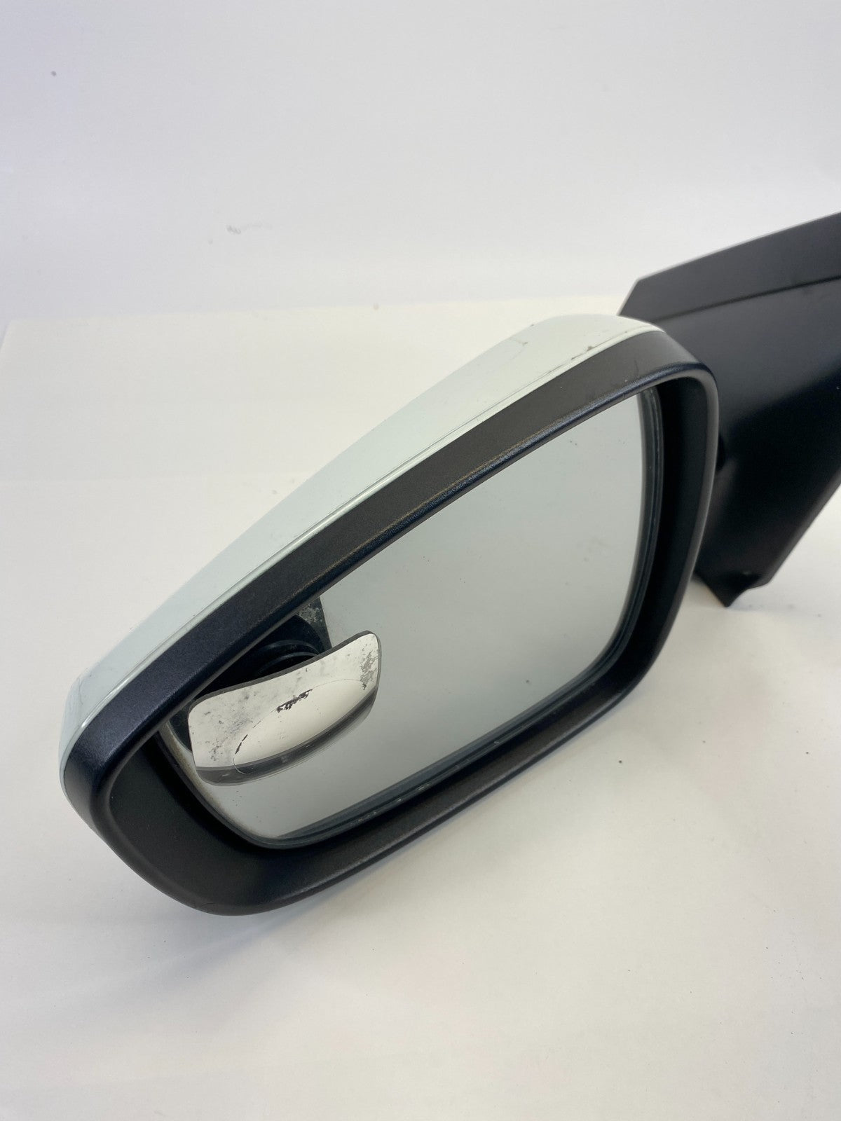 2012-2017 Hyundai Accent Front Left Driver Side View Power Door Mirror OEM