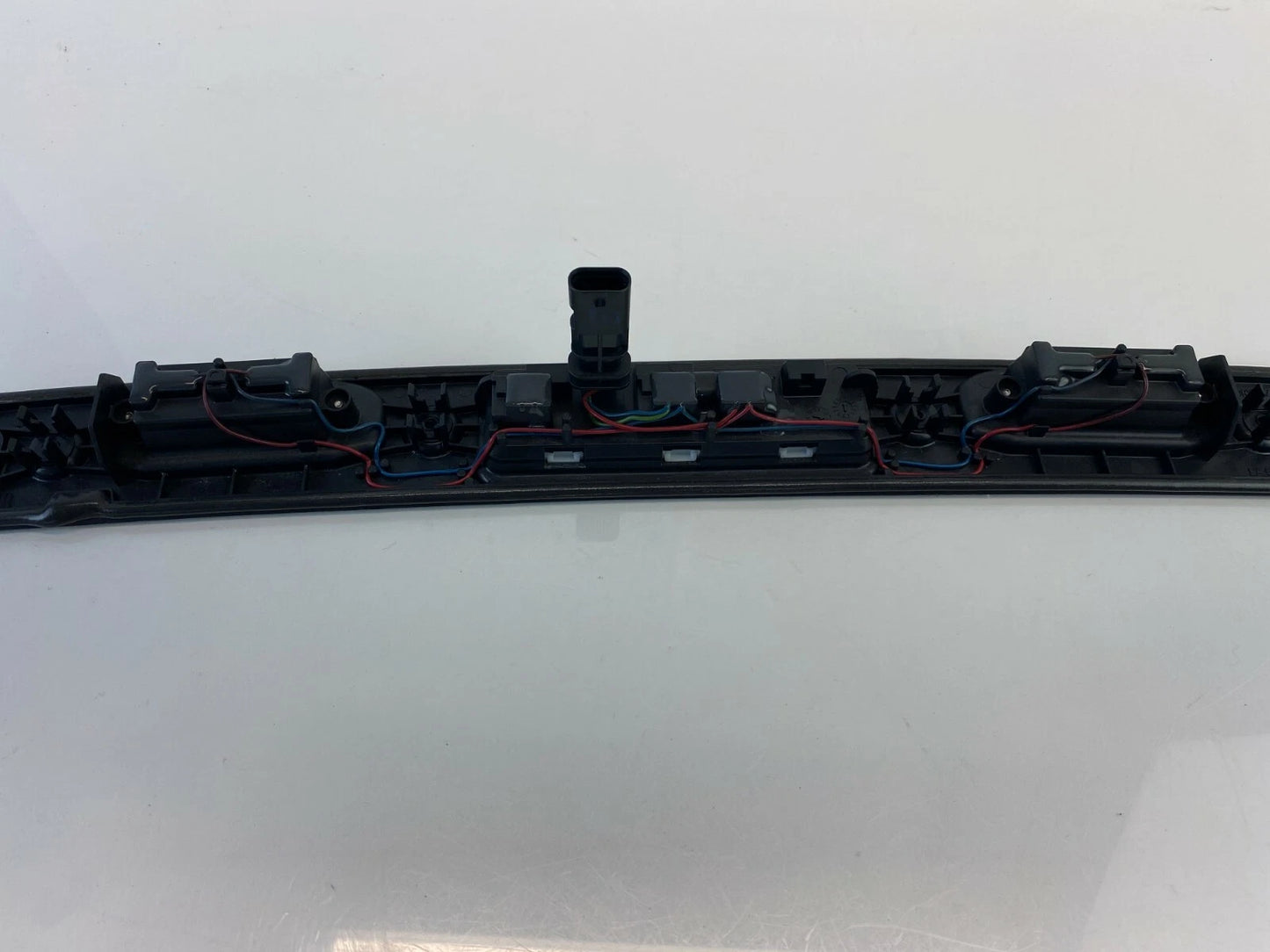 2011-2018 VOLVO S60 REAR TRUNK LID OPEN OPENING HANDLE PANEL W/ LAMPS 31253640