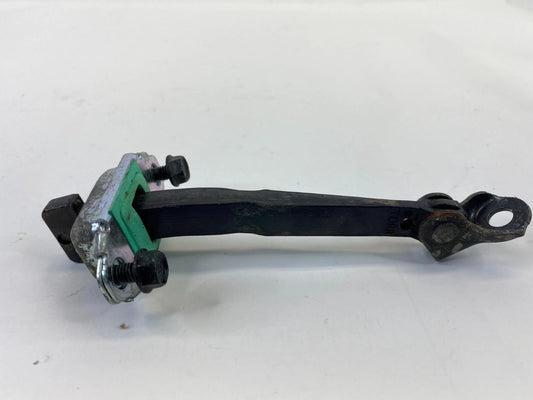 2010-2013 KIA FORTE SEDAN REAR LEFT SIDE DOOR CHECK STOPPER HINGE LATCH ASSEMBLY