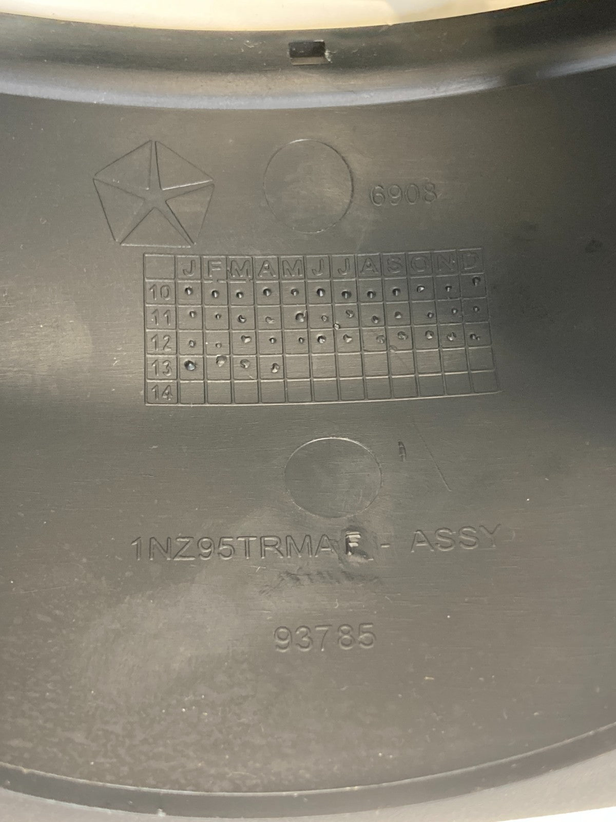 11-16 Chrysler Town & Country Steering Column Upper Lower Cover Trim 1NZ95TRMAF