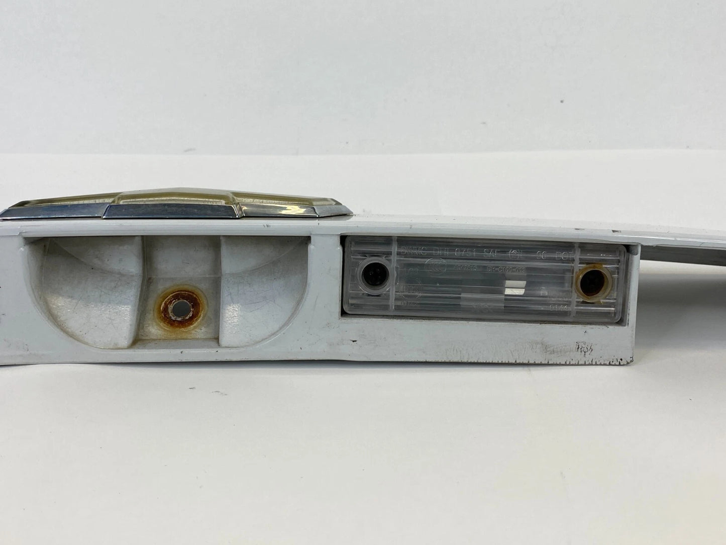 07-11 CHEVY AVEO 5 AVEO5 HATCHBACK REAR TRUNK LICENSE PLATE MOLDING LIGHT EMBLEM