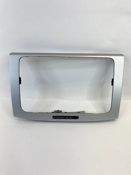 2006-2010 VW VOLKSWAGEN PASSAT INSTRUMENT PANEL DASH RADIO BEZEL TRIM SURROUND