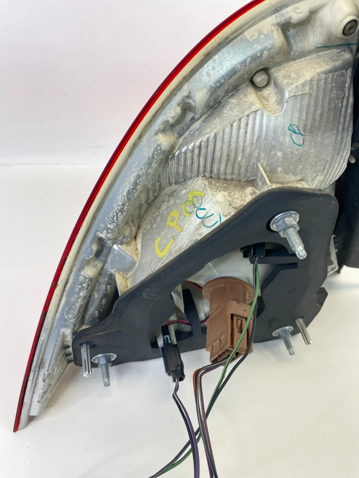 10-12 FORD FUSION SEDAN REAR RIGHT SIDE TAILLIGHT TAIL LAMP 9E53-13B504-A OEM