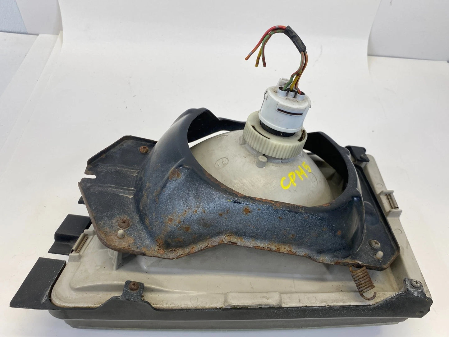 1998-2002 ISUZU TROOPER FRONT RIGHT PASSENGER SIDE HEADLIGHT ASSEMBLY OEM