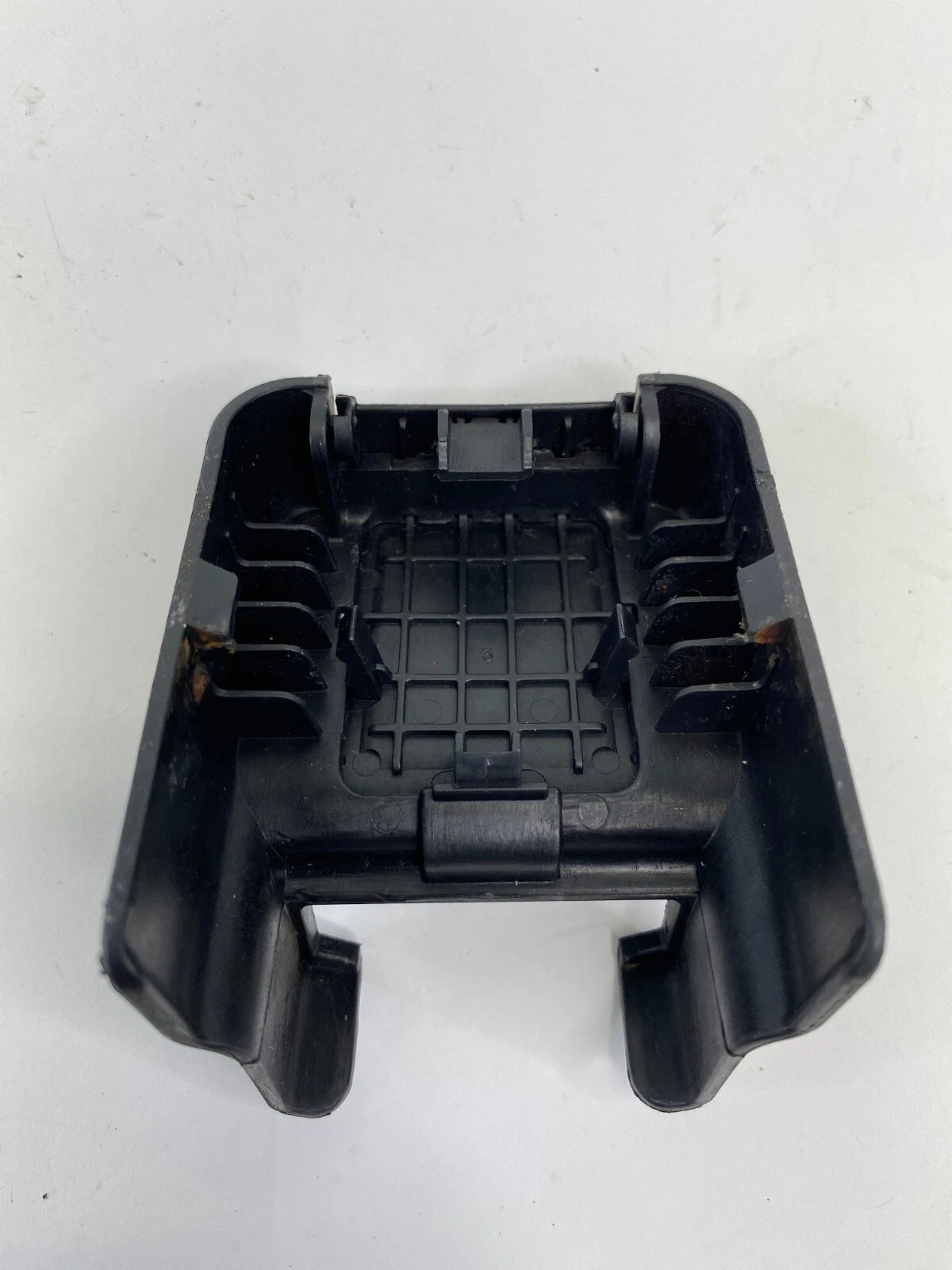 11-14 HYUNDAI SONATA FRONT SEAT TRACK FLOOR BOLT COVER TRIM END CAP BEZEL OEM