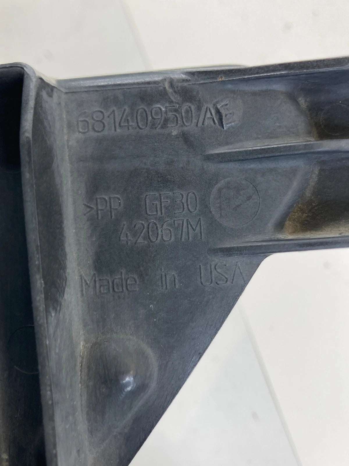 13 14 15 16 Dodge Dart Lower Front Bumper Shutter Grill Grille 68140950 OEM