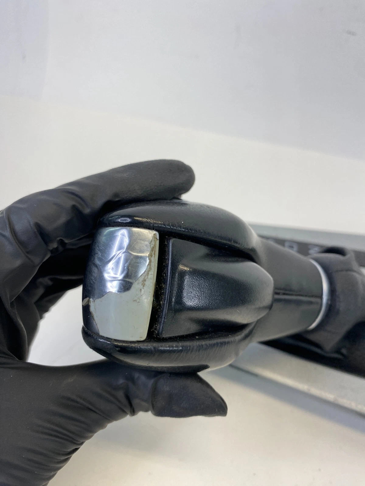 2012-2014 FORD FOCUS AT CENTER CONSOLE SHIFTER BEZEL BOOT & KNOB 75C812012 OEM