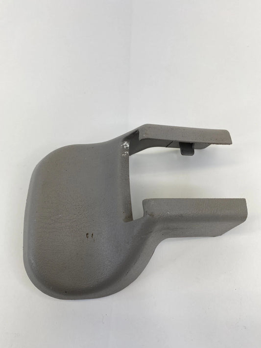 2001-2004 TOYOTA SEQUOIA FRONT SEAT RIGHT SIDE REAR TRACK END COVER 72137-0C160