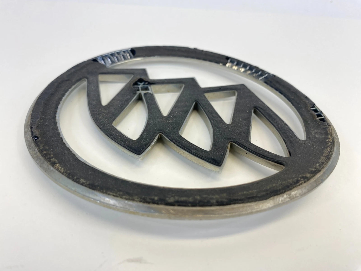2008-2017 BUICK ENCLAVE REAR LID TRUNK HATCH LOGO BADGE EMBLEM OEM