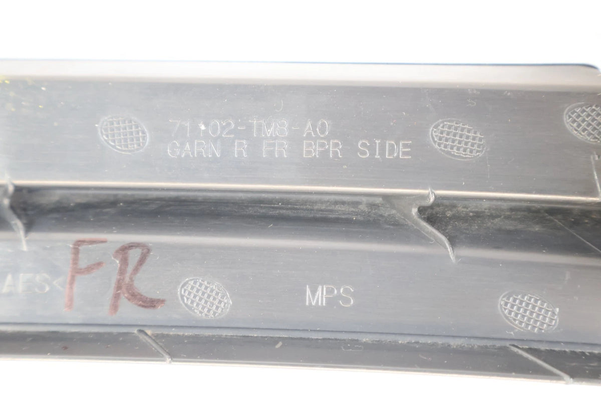 2010 2011 HONDA INSIGHT RIGHT FRONT BUMPER SIDE GARNISH OEM 71102-TM8-A0