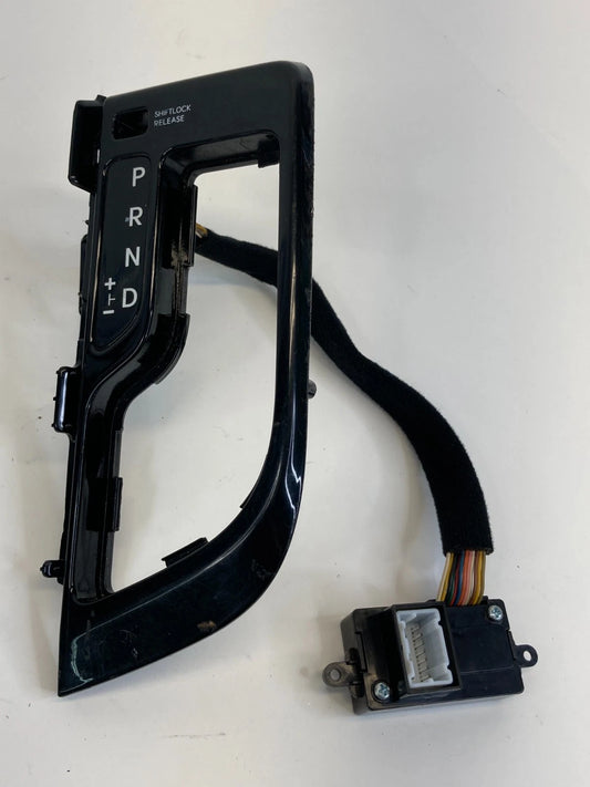 2011-2014 HYUNDAI SONATA CENTER CONSOLE AUTOMATIC TRANSMISSION SHIFT 84642-3Q100