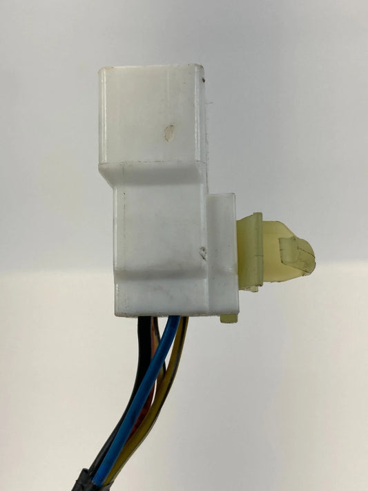 08-11 HYUNDAI ACCENT REAR RIGHT SIDE TAIL LIGHT TAILLIGHT WIRE PLUG CONNECTOR