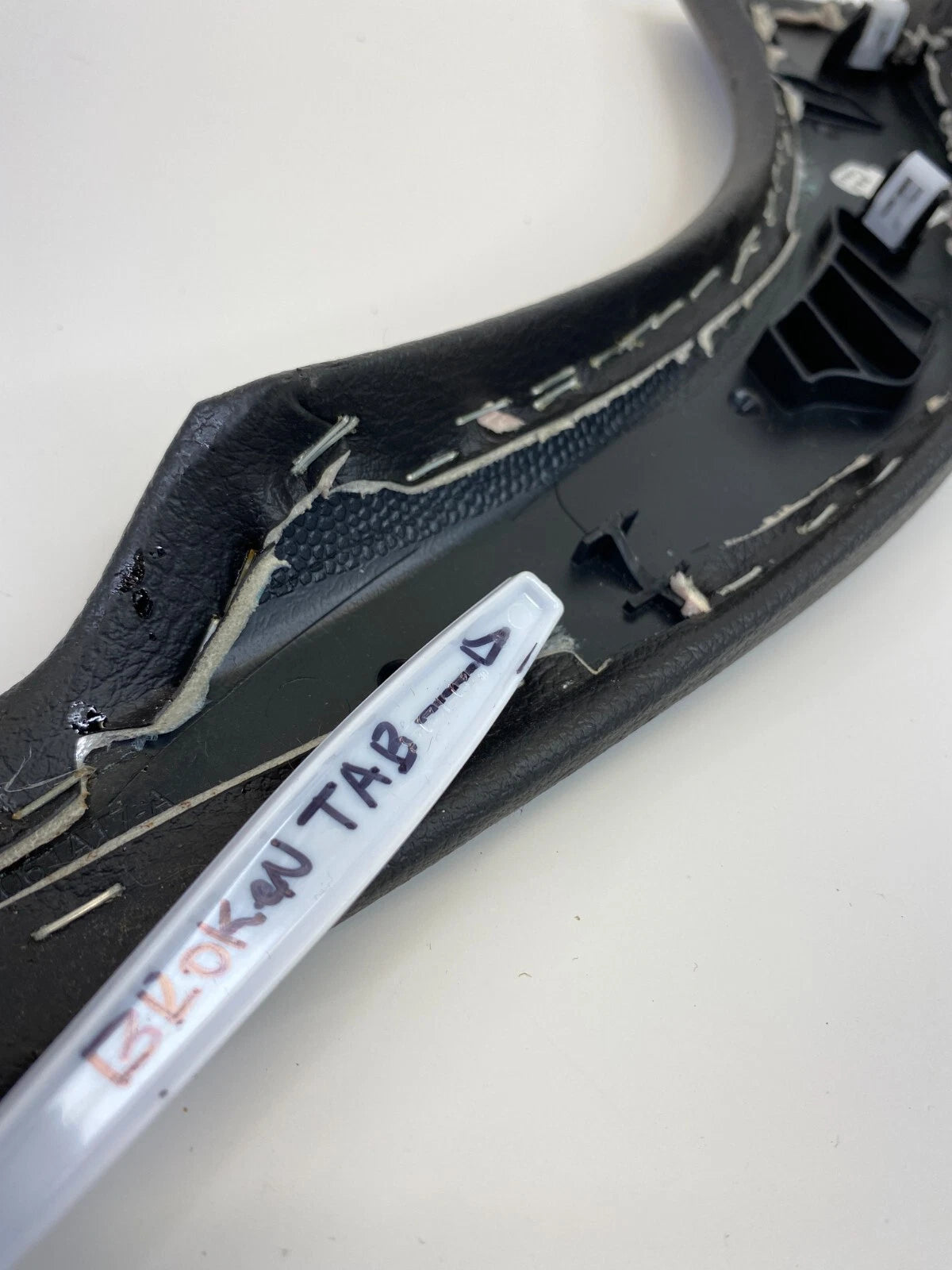 2013-2016 FORD FUSION CENTER CONSOLE LEFT DRIVER SIDE COVER MOLDING TRIM OEM