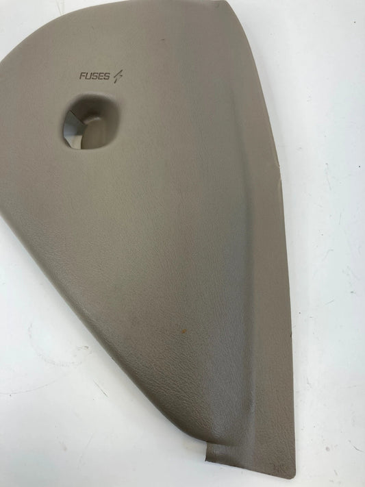 2000-2005 CHEVROLET MONTE CARLO RIGHT FUSE BOX COVER DASH END PANEL OEM 10314233