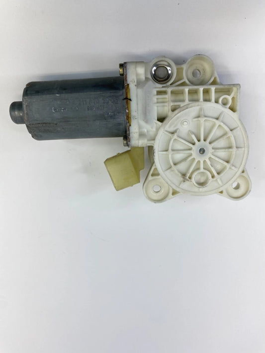 03-06 MERCEDES BENZ E500 FRONT RIGHT SIDE DOOR POWER WINDOW MOTOR 2118203042 OEM