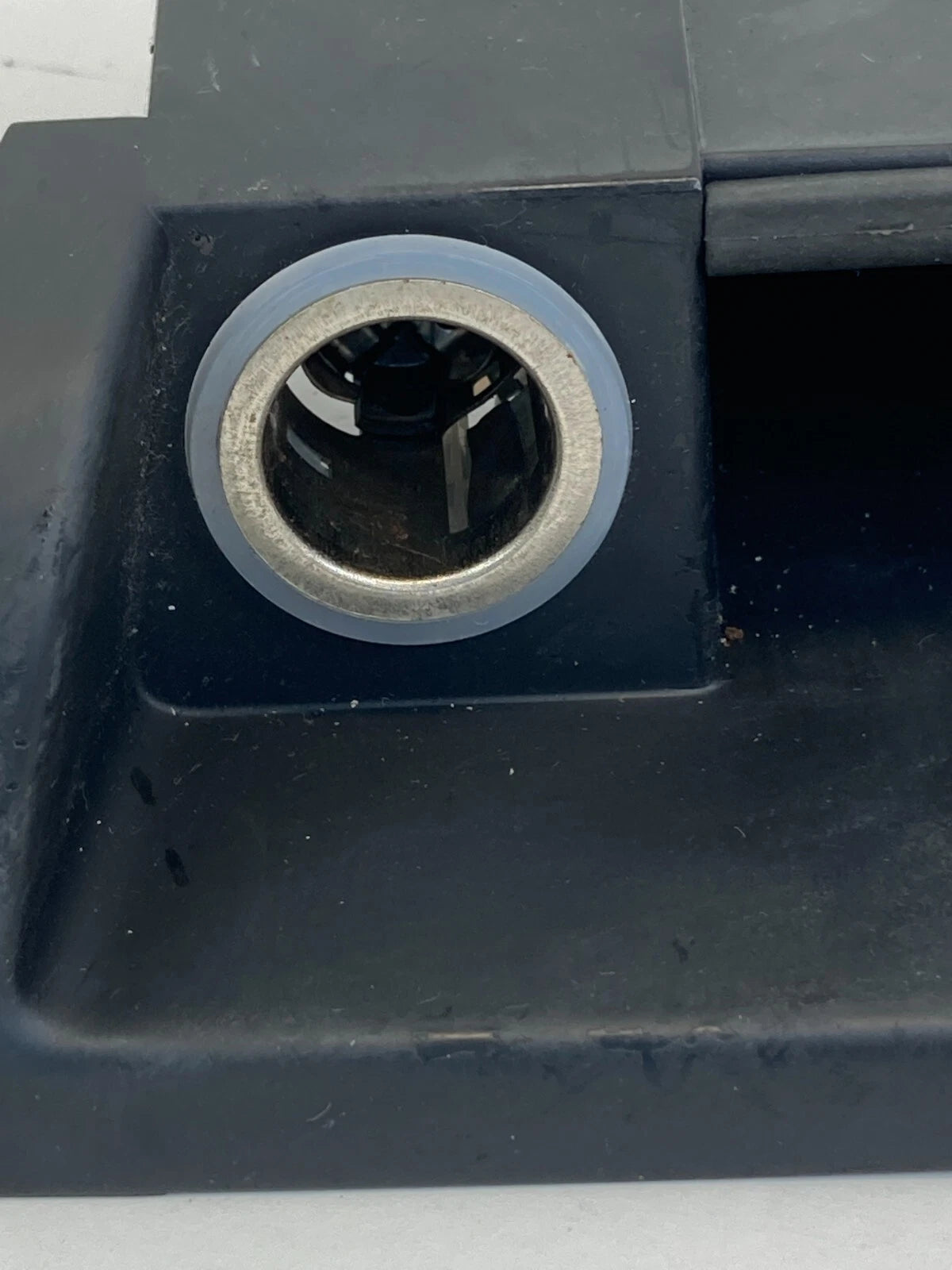 2003-2009 SAAB 9-3 CENTER CONSOLE PLUG OUTLET & STORAGE COMPARTMENT 12806033 OEM