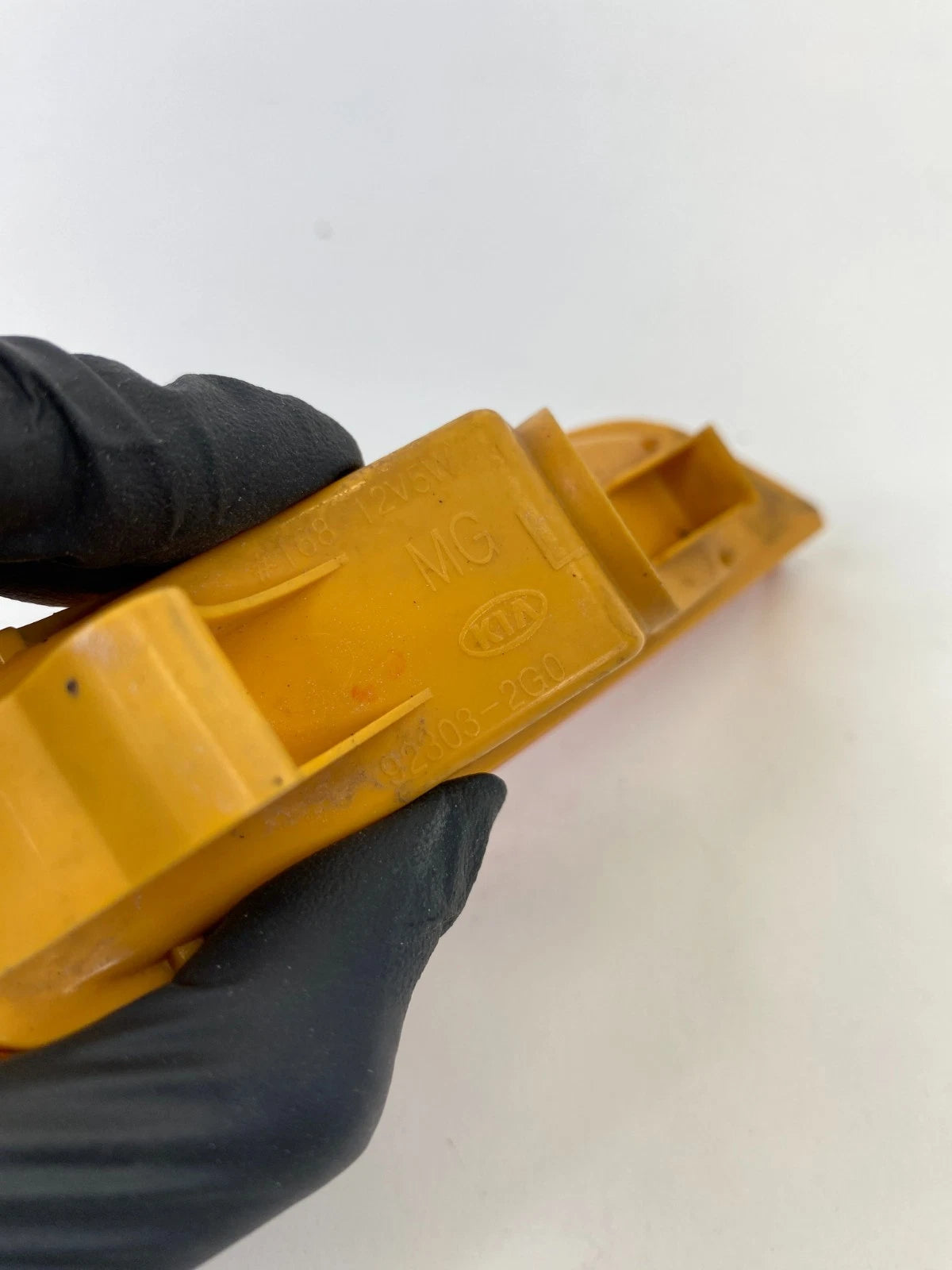 2006-2008 KIA OPTIMA FRONT SIDE MARKER LIGHT LEFT TURN SIGNAL LAMP 92303-2G000