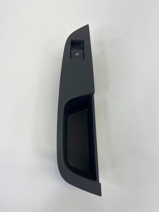 2010-2017 CHEVY EQUINOX REAR RIGHT DOOR WINDOW CONTROL SWITCH W/ BEZEL 20933566