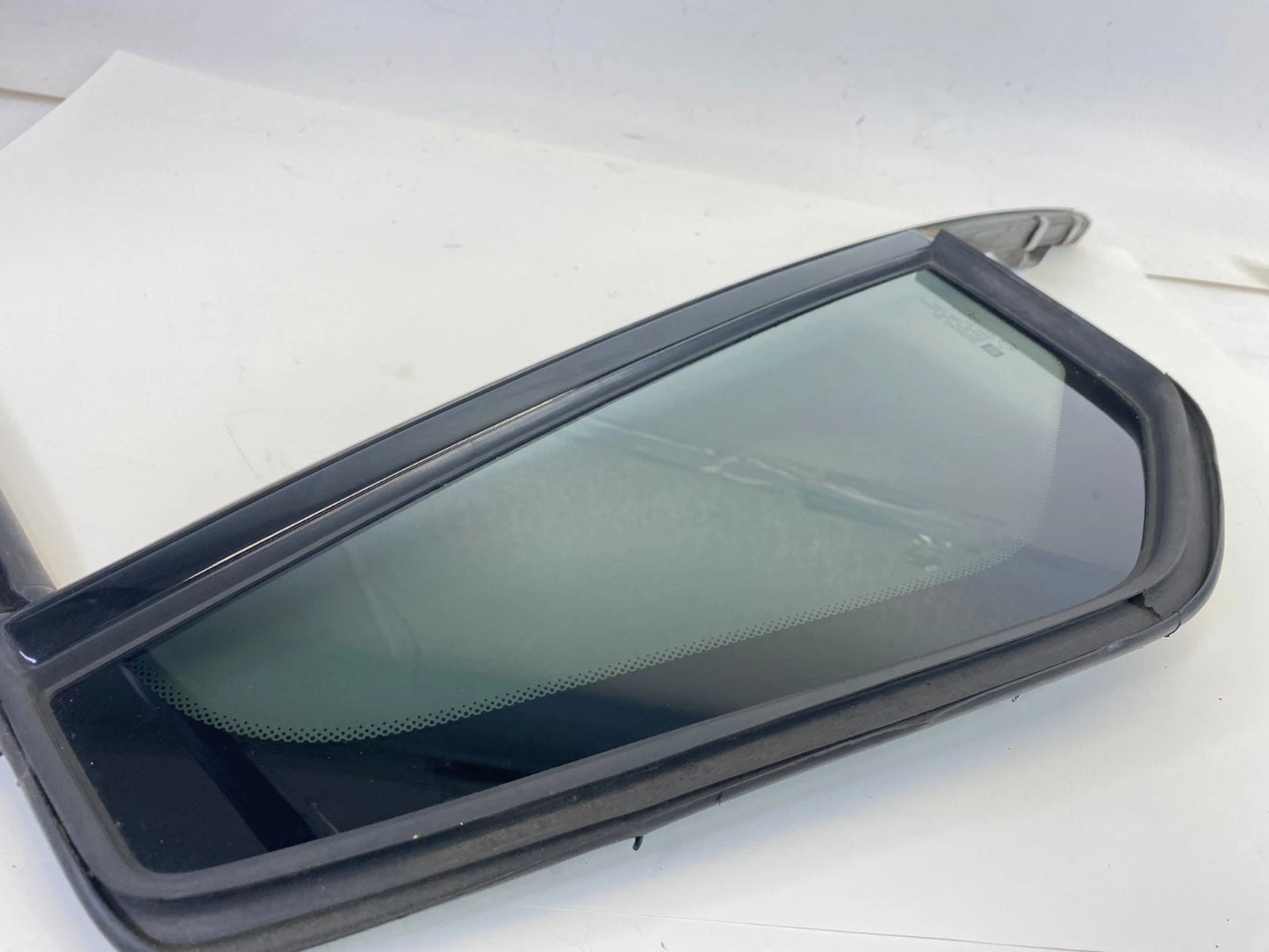 2010-2017 GMC TERRAIN REAR RIGHT SIDE DOOR VENT QUARTER WINDOW GLASS ASSY OEM