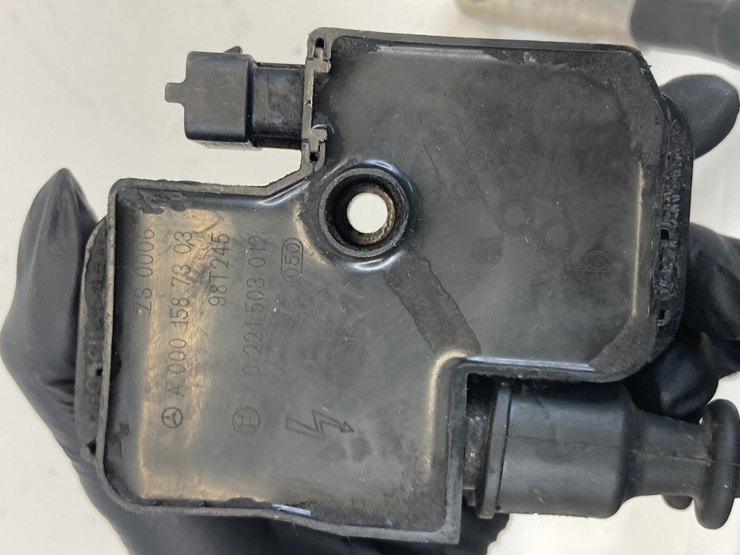 1998-2002 Mercedes-Benz E430 Engine Ignition Coil Ingiter Set of 8 A0001587803