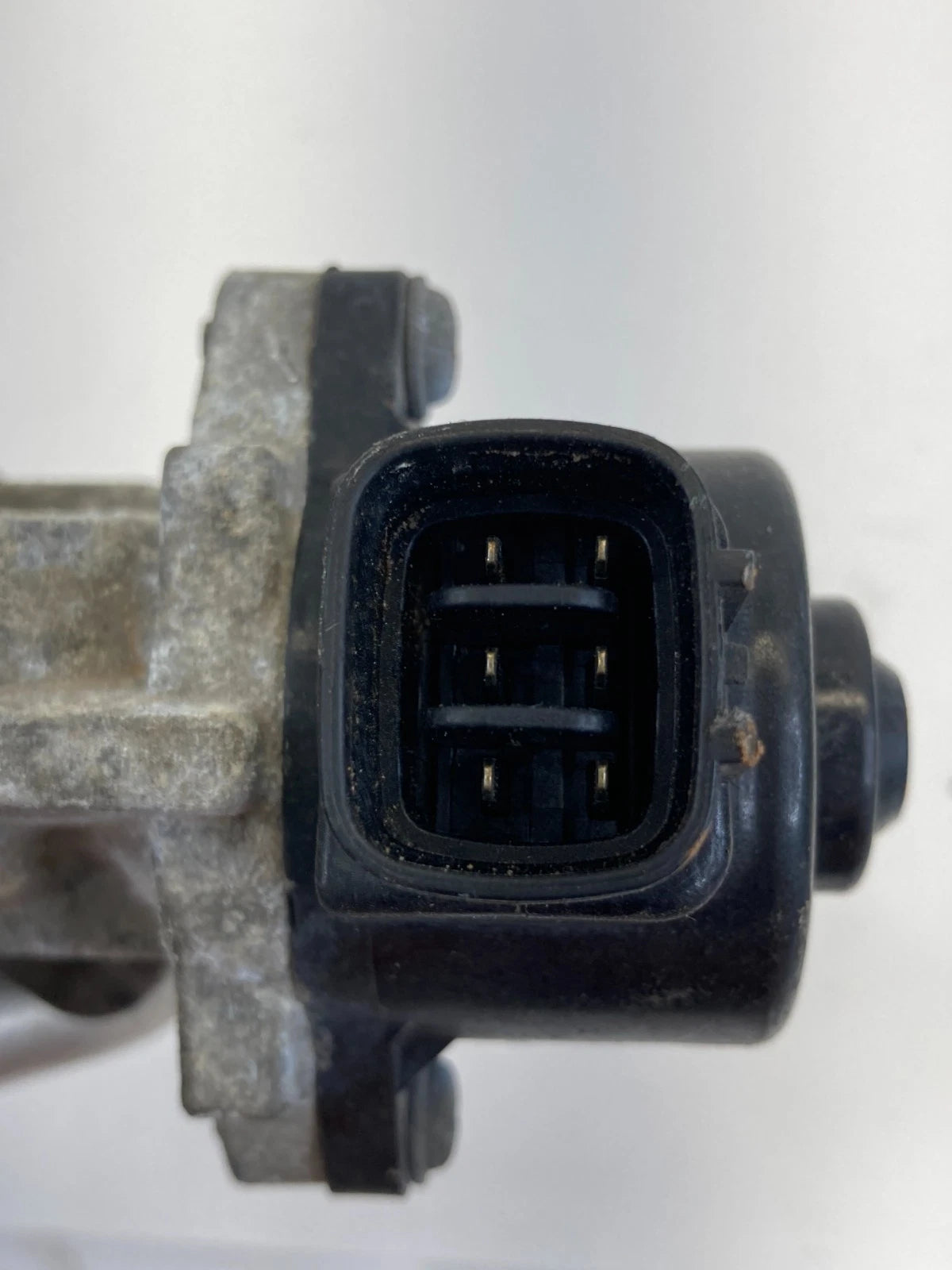 2010-2015 Toyota Prius 13-17 Prius V 1.8L EGR Valve Emission Sensor 25601-37010