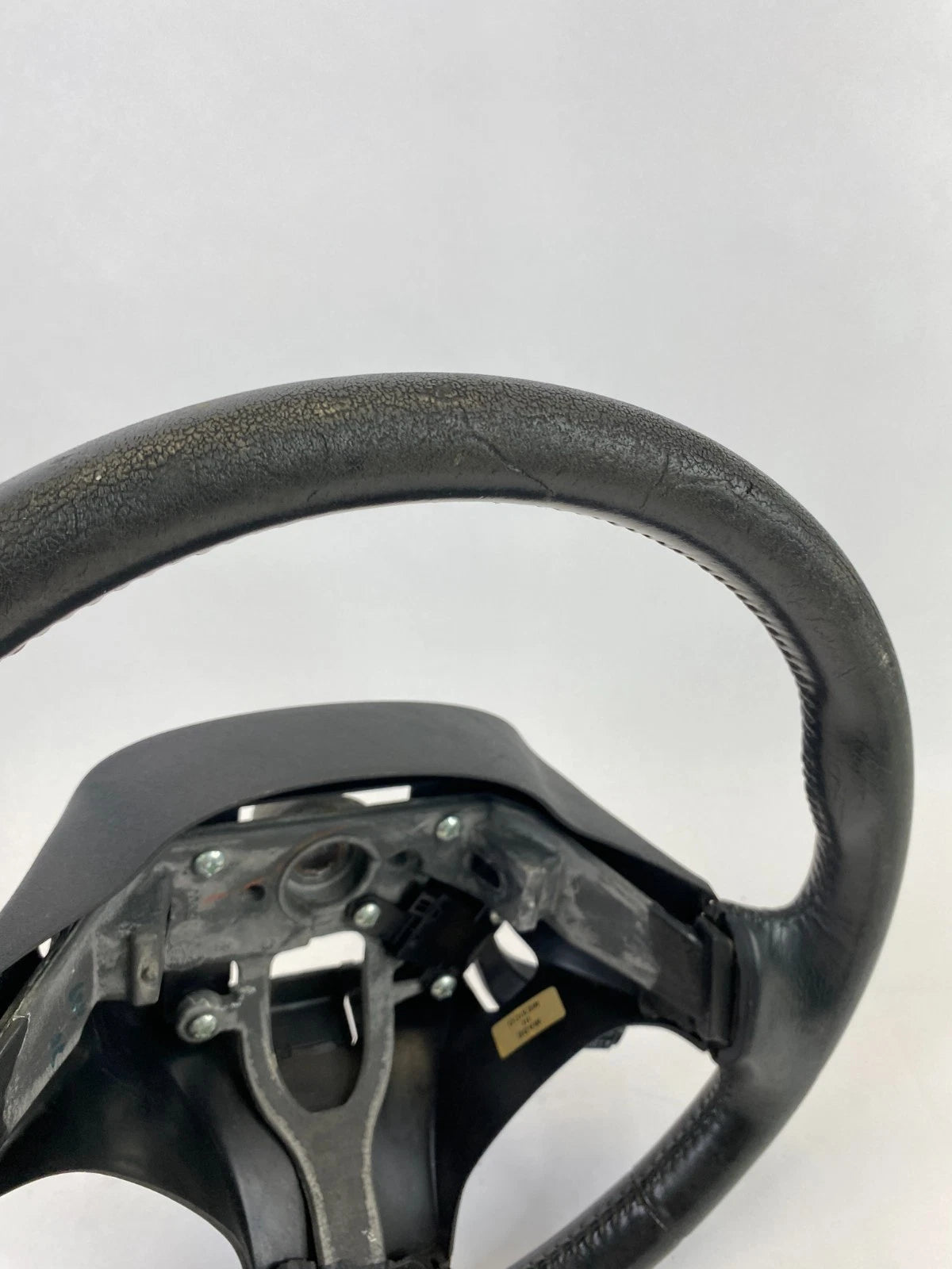 2000-2005 MITSUBISHI ECLIPSE STEERING WHEEL ASSEMBLY W/ CRUISE CONTROL SWITCH