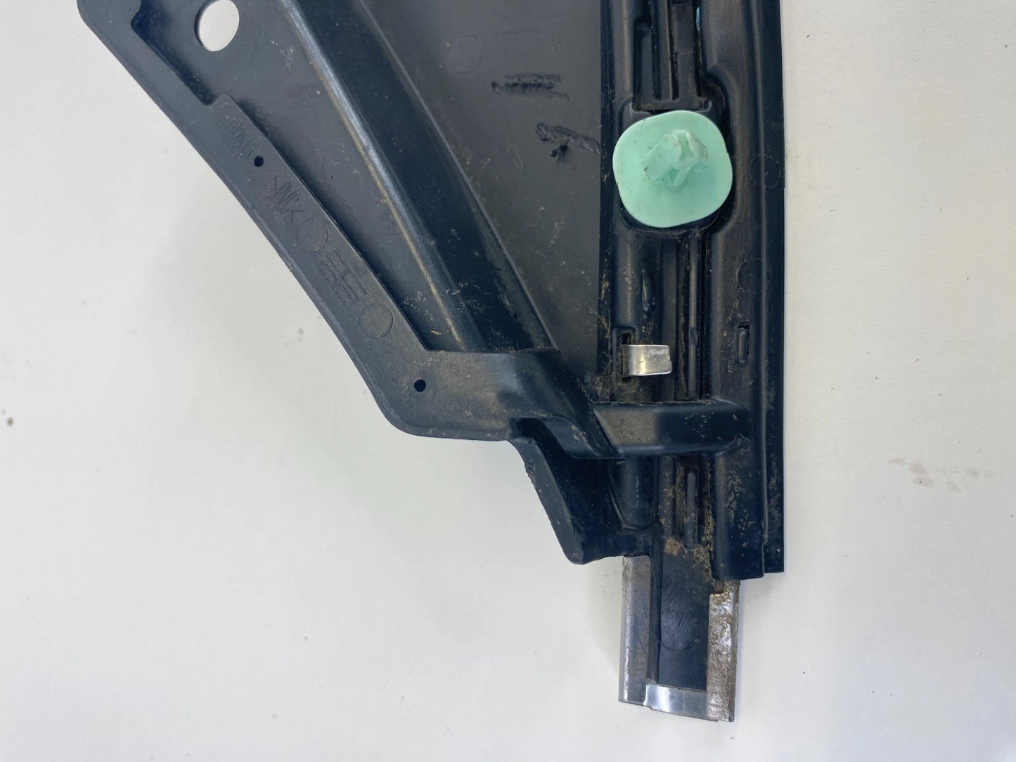 2010-2016 Buick LaCrosse Front Right Side Upper Cover Molding Trim 20833655 OEM