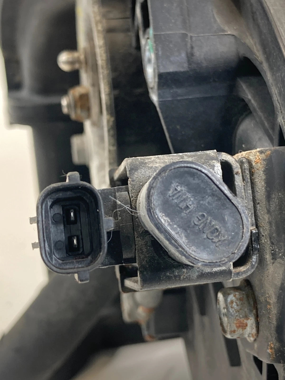 2011-2014 HYUNDAI SONATA 2.4L ENGINE INTAKE MANIFOLD PLENUM 28310-2G700 OEM