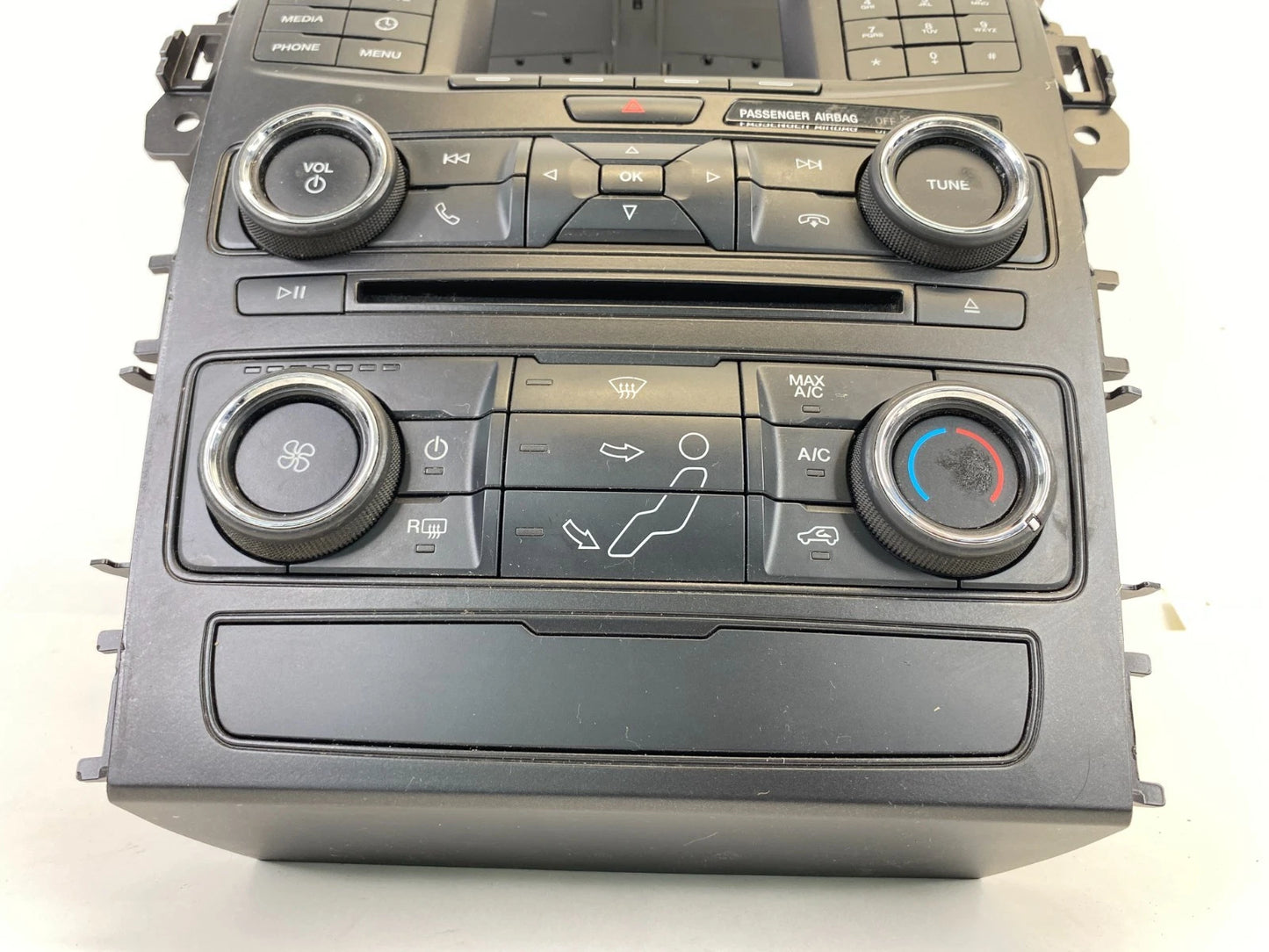 2016-2019 FORD EXPLORER RADIO & CLIMATE CONTROL PANEL ASSY JB5T-18A802-BD