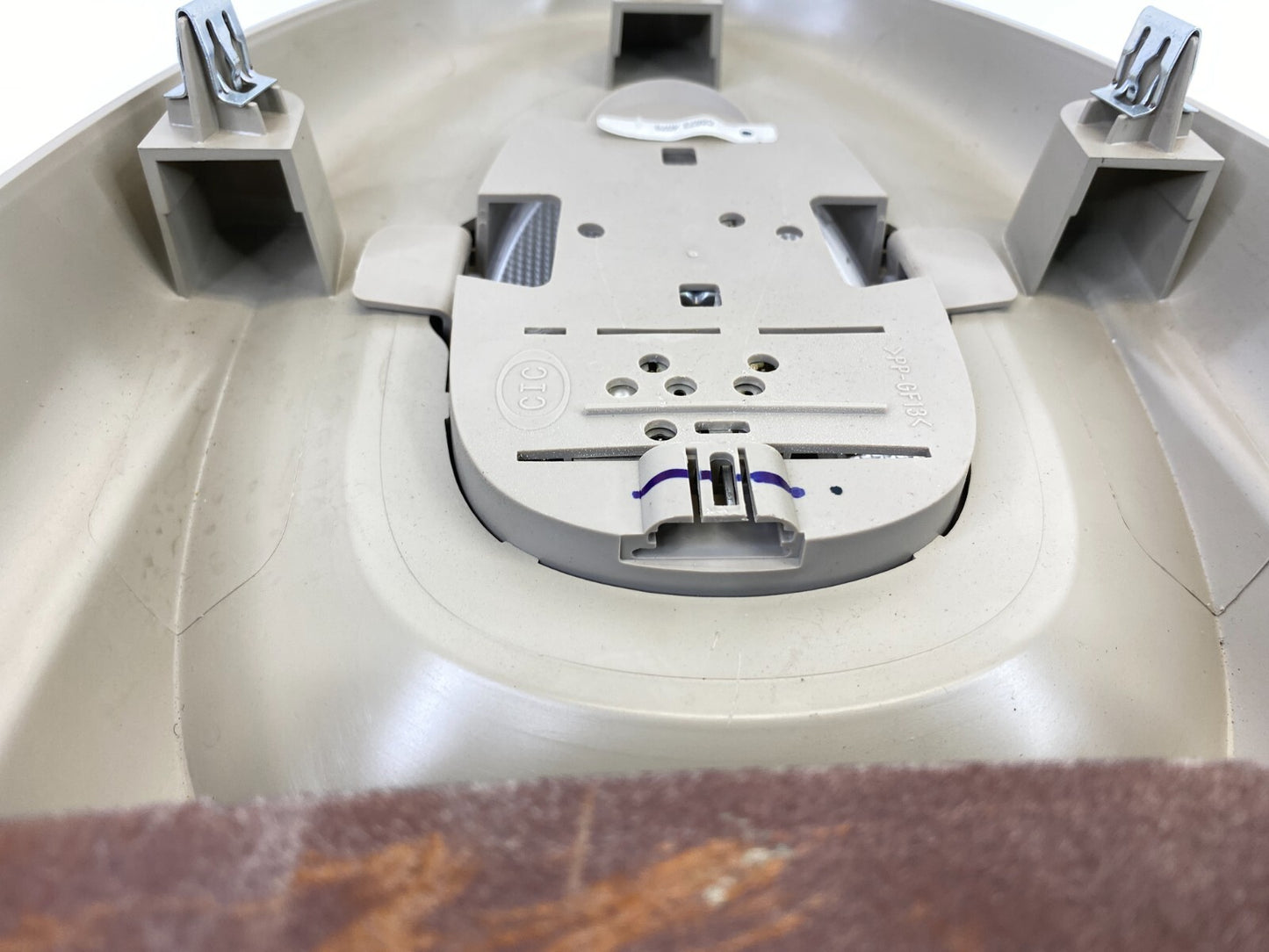 04-07 Saturn Vue Rear Overhead Roof DVD Entertainment Display Screen 22696746