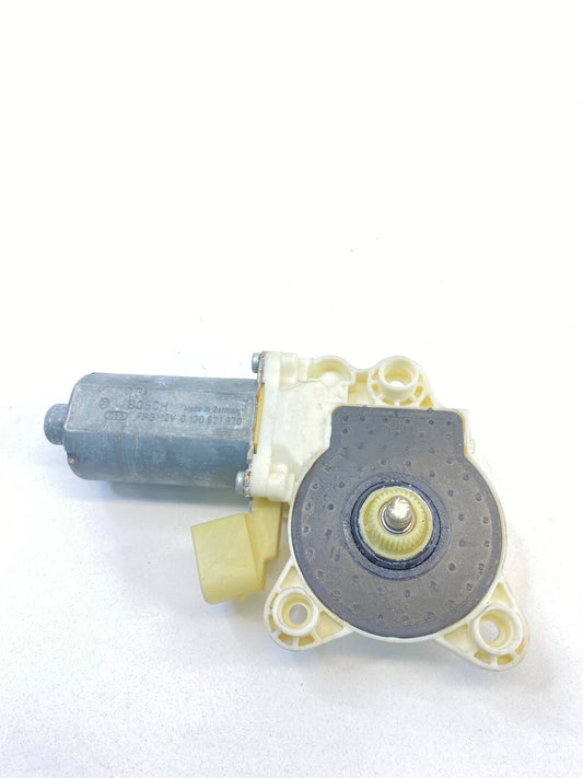 03-06 MERCEDES-BENZ E500 03-09 E320 FRONT LEFT WINDOW MOTOR 211-820-29-42 OEM