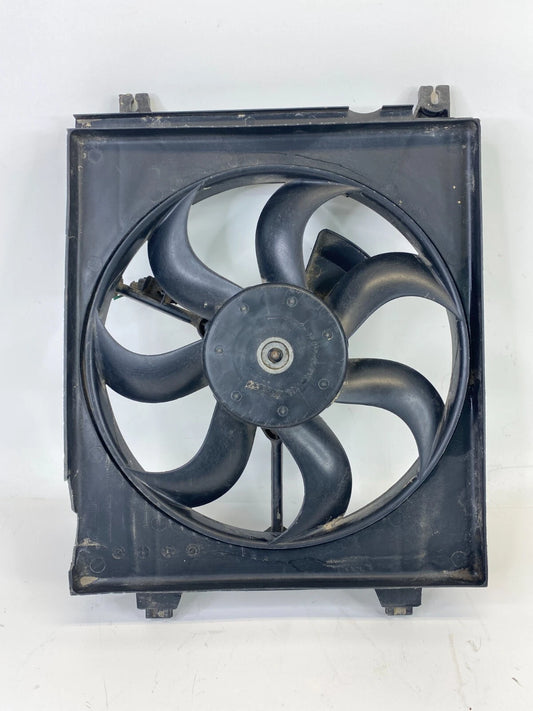 2004 04 KIA CERATO ENGINE RADIATOR COOLING FAN MOTOR ASSEMBLY 97730-2FXXX OEM