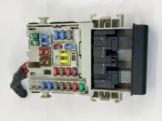 2013-2015 CHEVROLET MALIBU 2.5L INTERIOR DASH CABIN FUSE RELAY BOX OEM 13222786