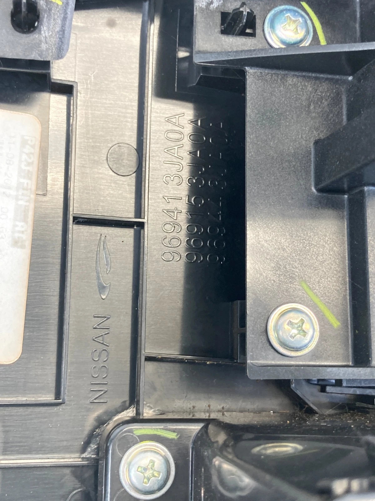 2013 INFINITI JX35 A/T CENTER CONSOLE GEAR SHIFTER TRIM BEZEL W/ SWTCHES OEM