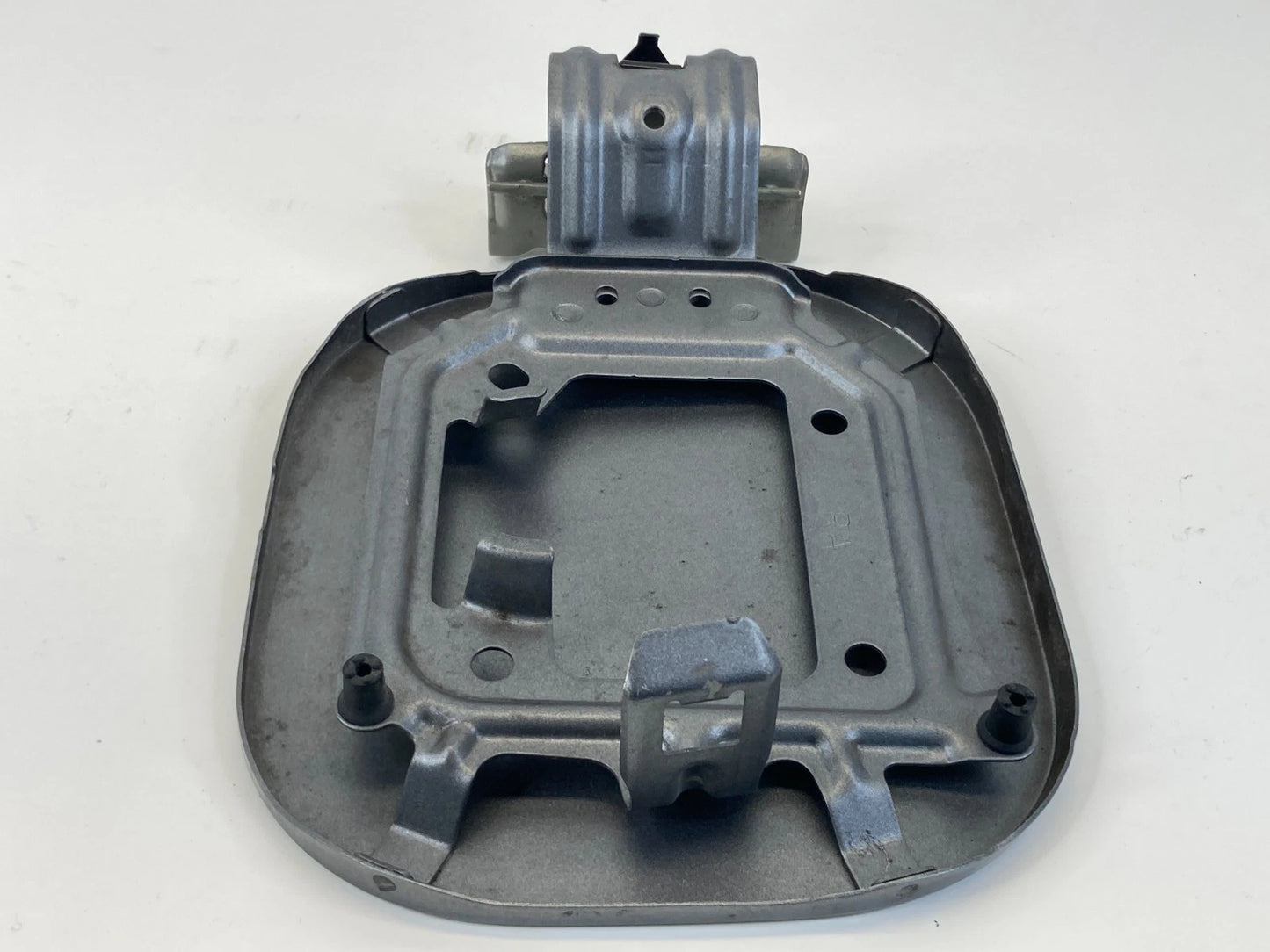 2013-2019 NISSAN SENTRA SEDAN 1.8L 16V FUEL FILLER DOOR GAS LID COVER OEM
