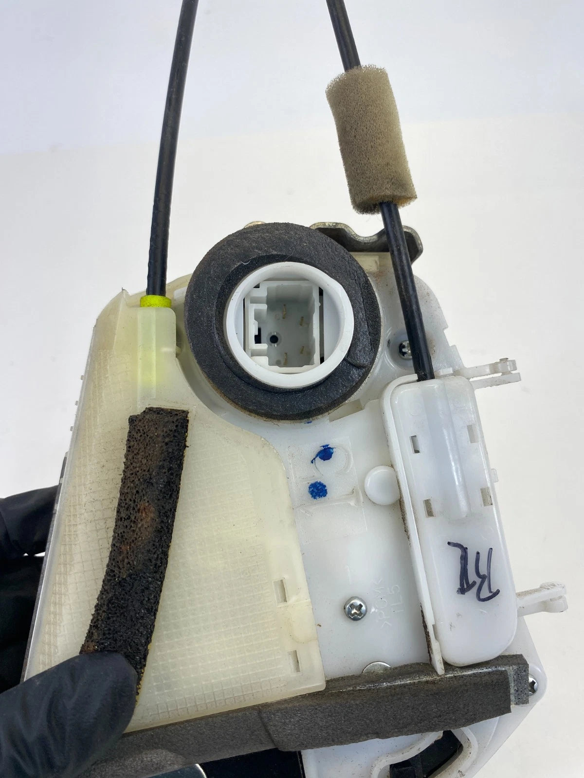 2010-2013 Toyota Prius HATCHBACK Rear Left Back Door Lock Latch Actuator