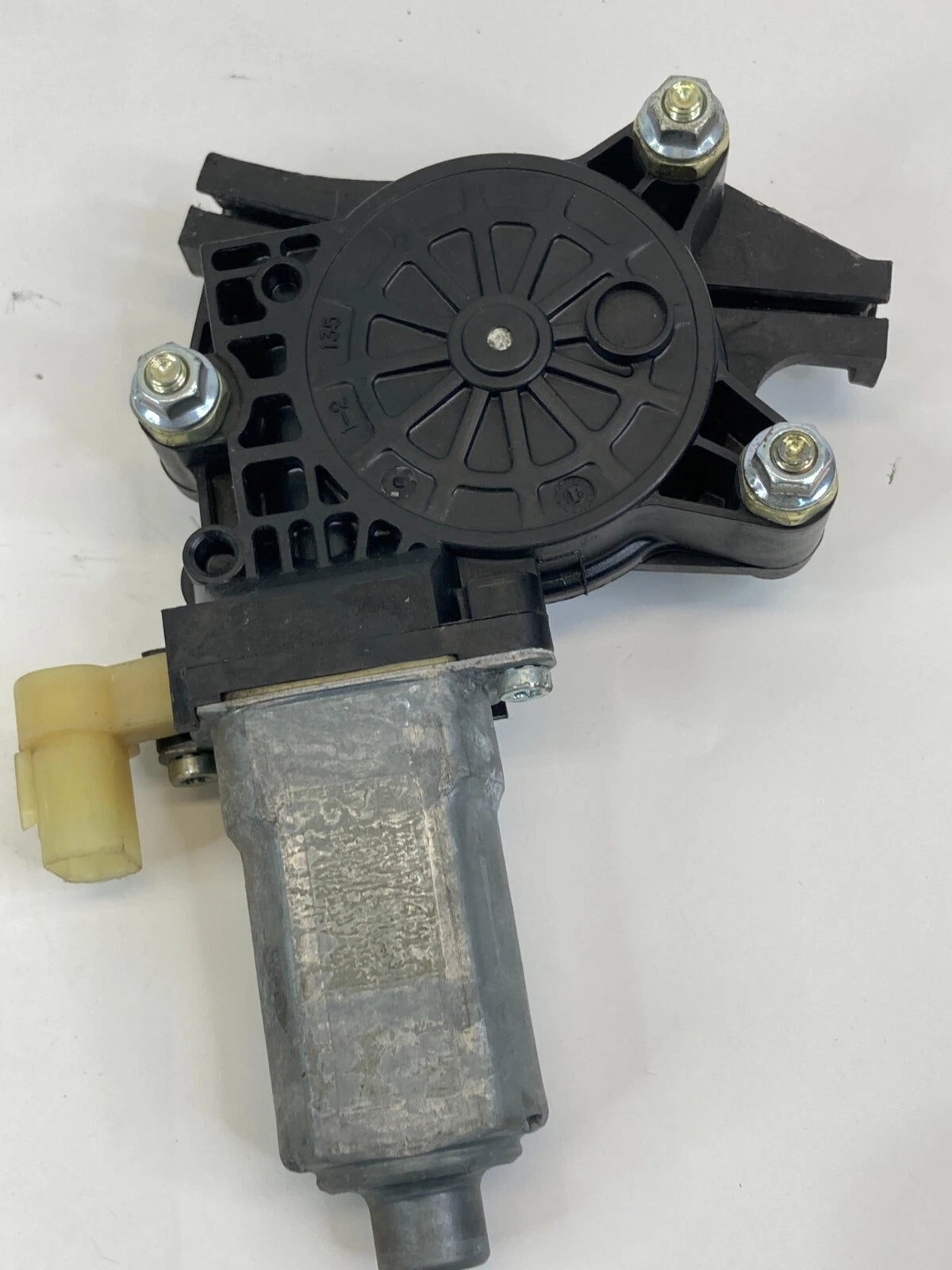 2006-2011 HYUNDAI ACCENT SEDAN FRONT RIGHT PASSENGER POWER WINDOW MOTOR OEM